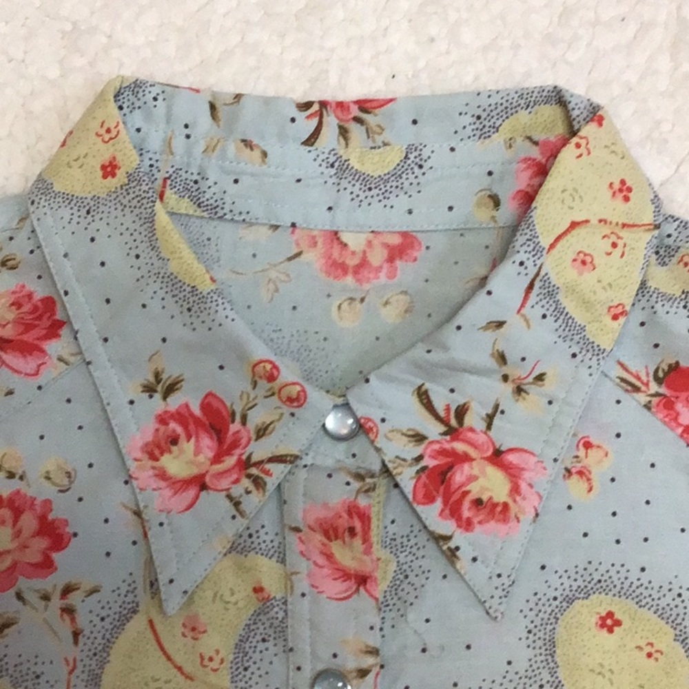 MY FAVORITE COWGIRL SHIRT MED - Picture 2 of 12